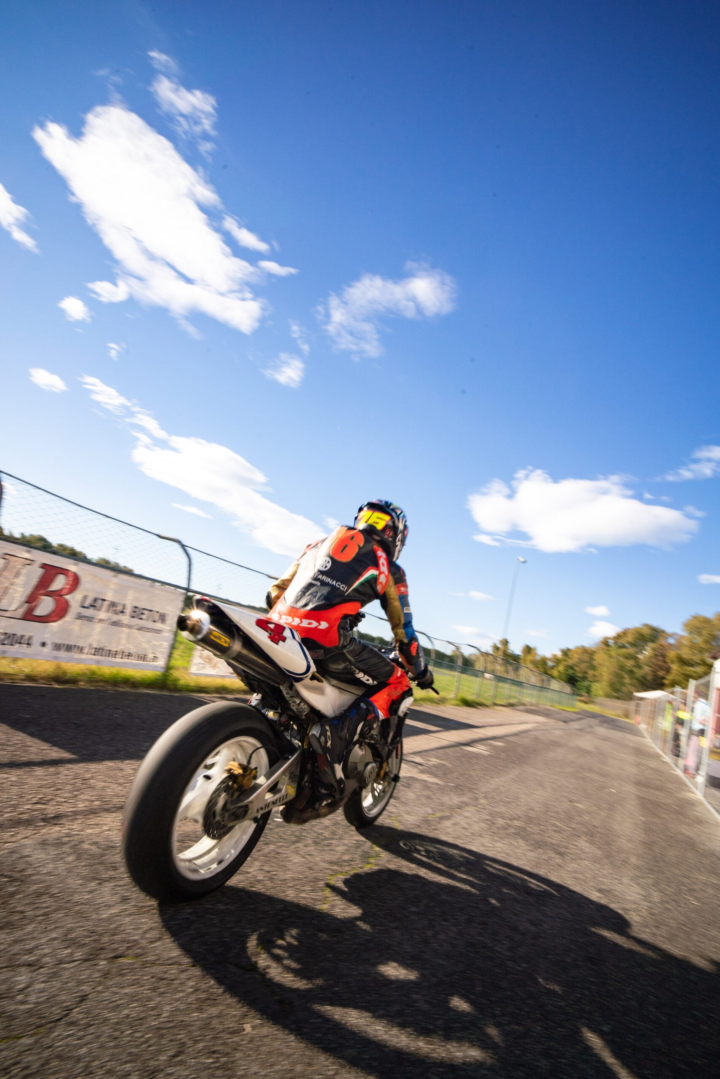 Corso guida sportiva in pista - Autodromo Vallelunga