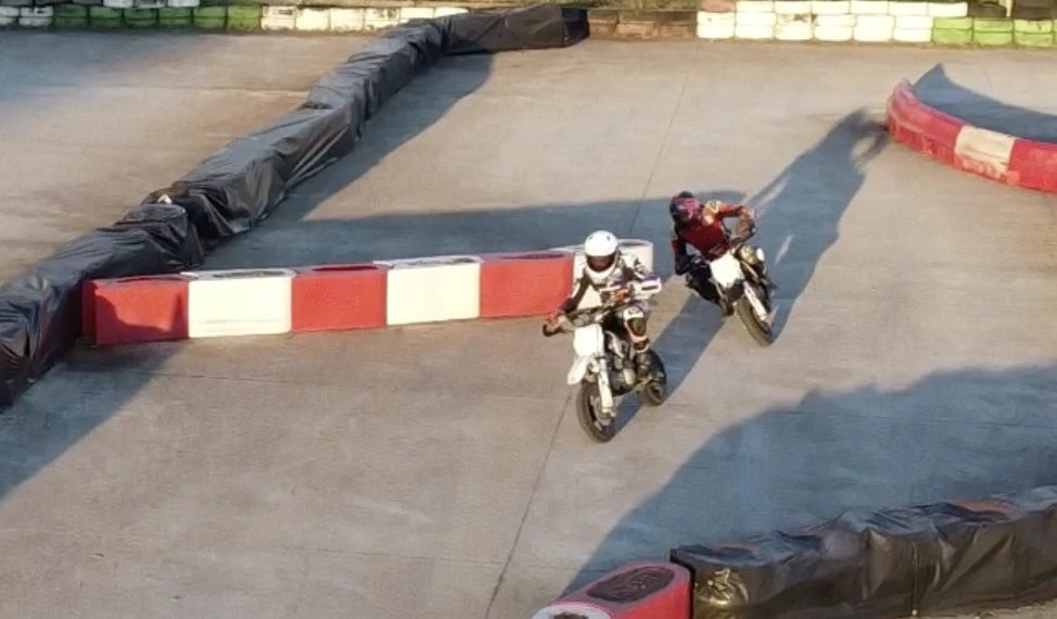 Corso guida in pista Pit Bike - Ogni livello