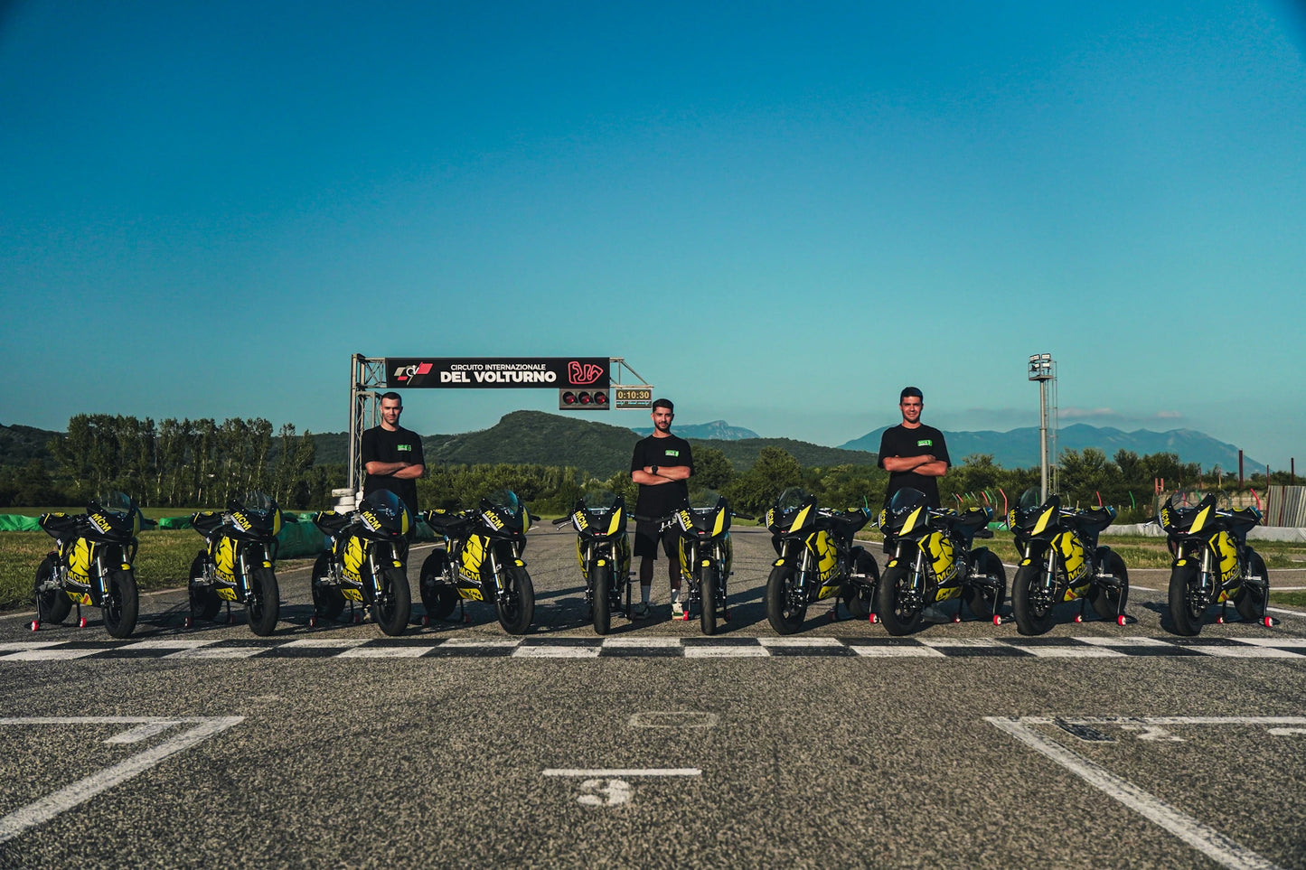 Noleggio MiniGP VMC 110 cc – Circuito del Volturno (BN) | MCM Racing School