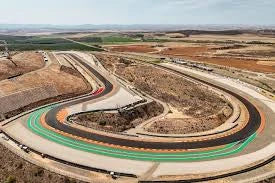 Weekend in pista a MotorLand Aragón (3 giorni) – Ingresso + Trasporto moto da Vallelunga + Posto box | THE BIKE