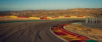 Weekend in pista a MotorLand Aragón (3 giorni) – Ingresso + Trasporto moto da Vallelunga + Posto box | THE BIKE