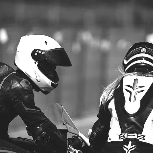 Corso di Guida Sportiva in Pista a Vallelunga – THE BIKE School