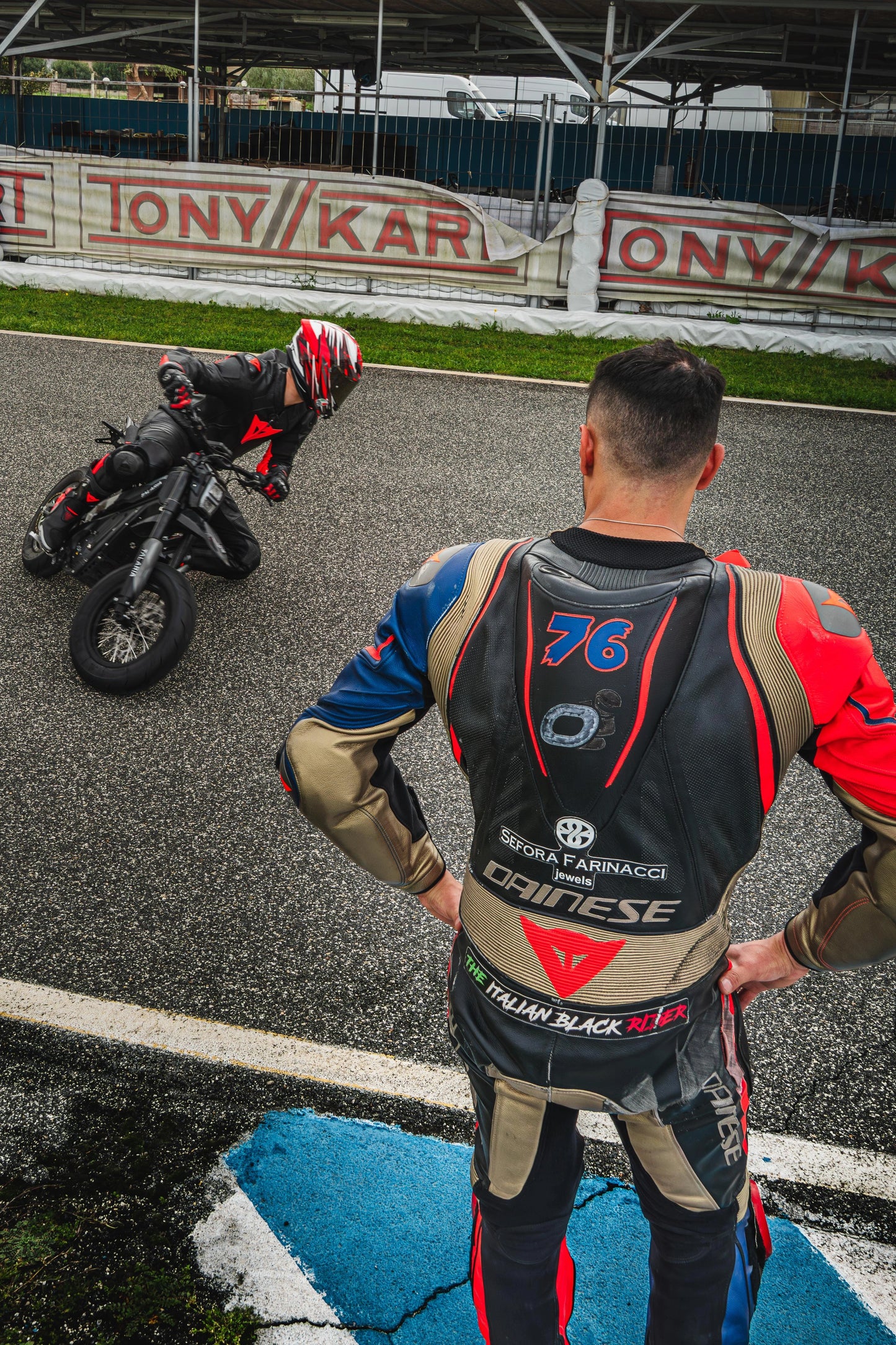 Corso di Guida Sportiva in Pista con Moto Elettrica Talaria – Black Riders Academy (Roma)