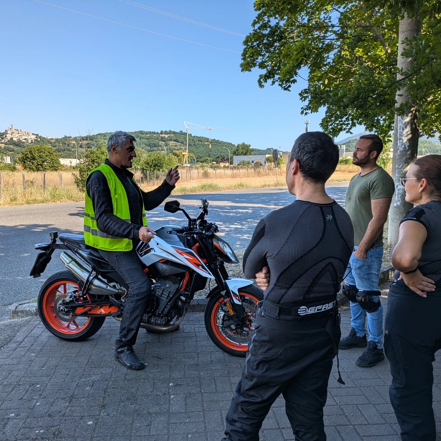 Corso di Guida Sicura su Strada Ride&Play – Base | Intermedio | Avanzato