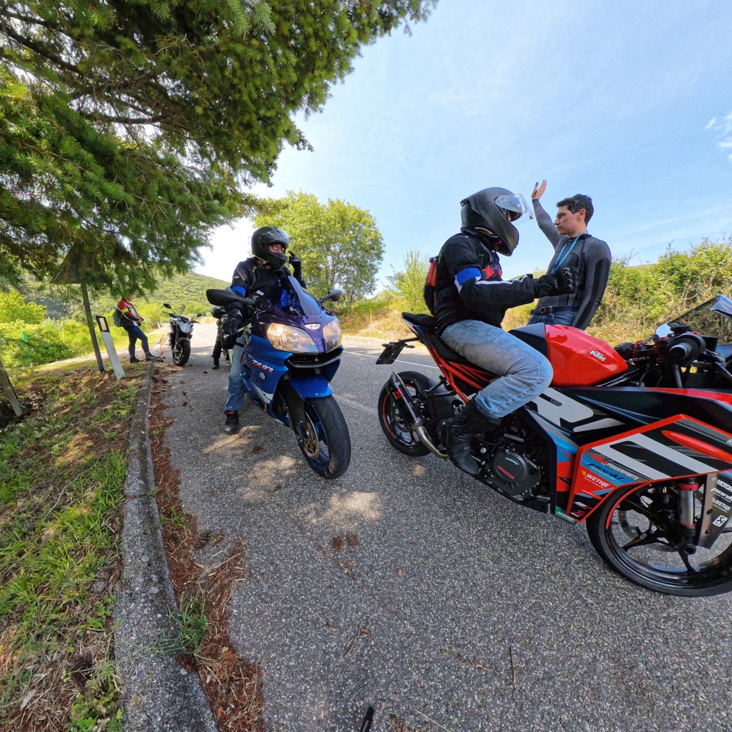 Corso di Guida Sicura su Strada Ride&Play – Base | Intermedio | Avanzato